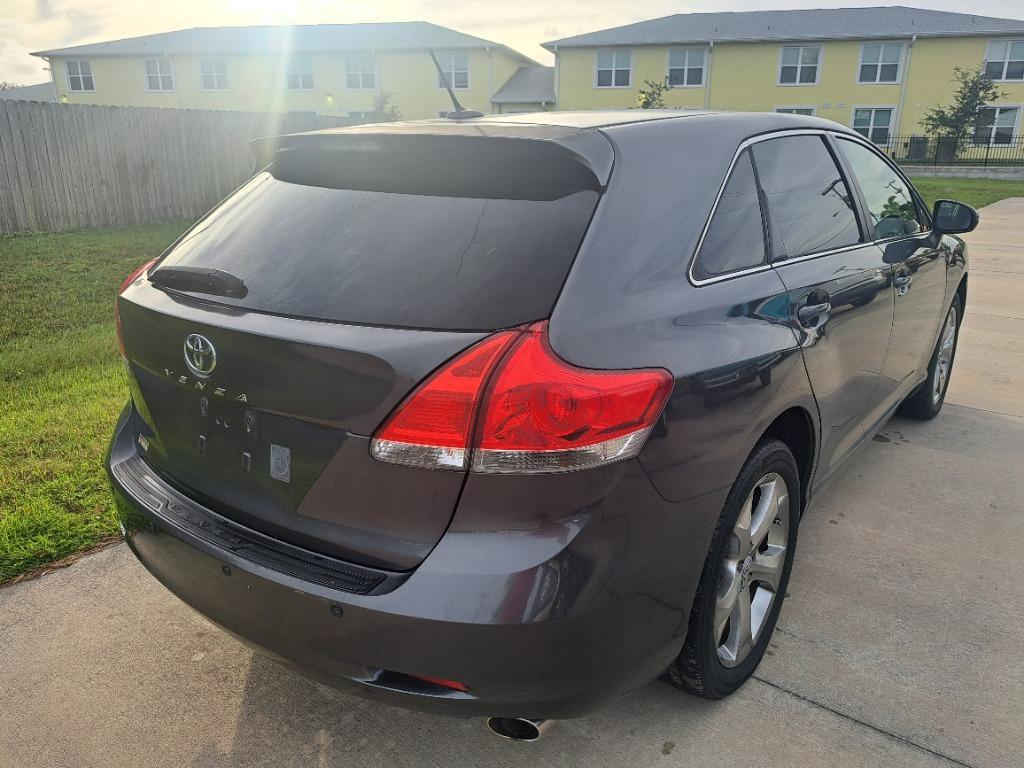 2009 Toyota Venza Base photo 3